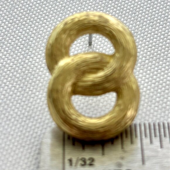 Vintage Gold-Tone Double Interlocking Circle Pierced Earrings - Picture 4 of 4